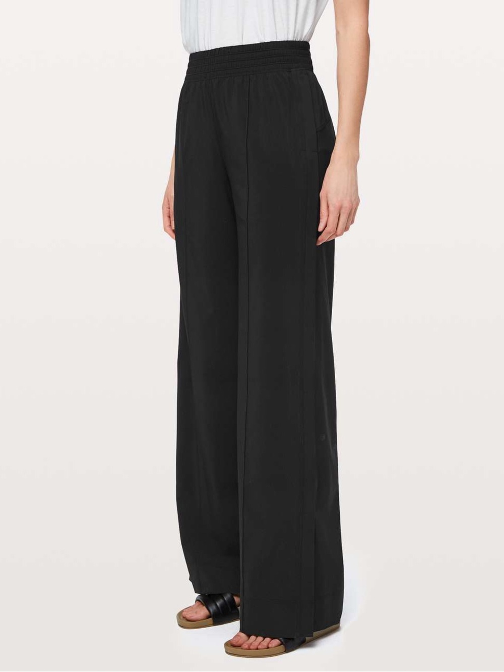 Lululemon Wanderer Wide Leg Travel Pant in Black Size 2